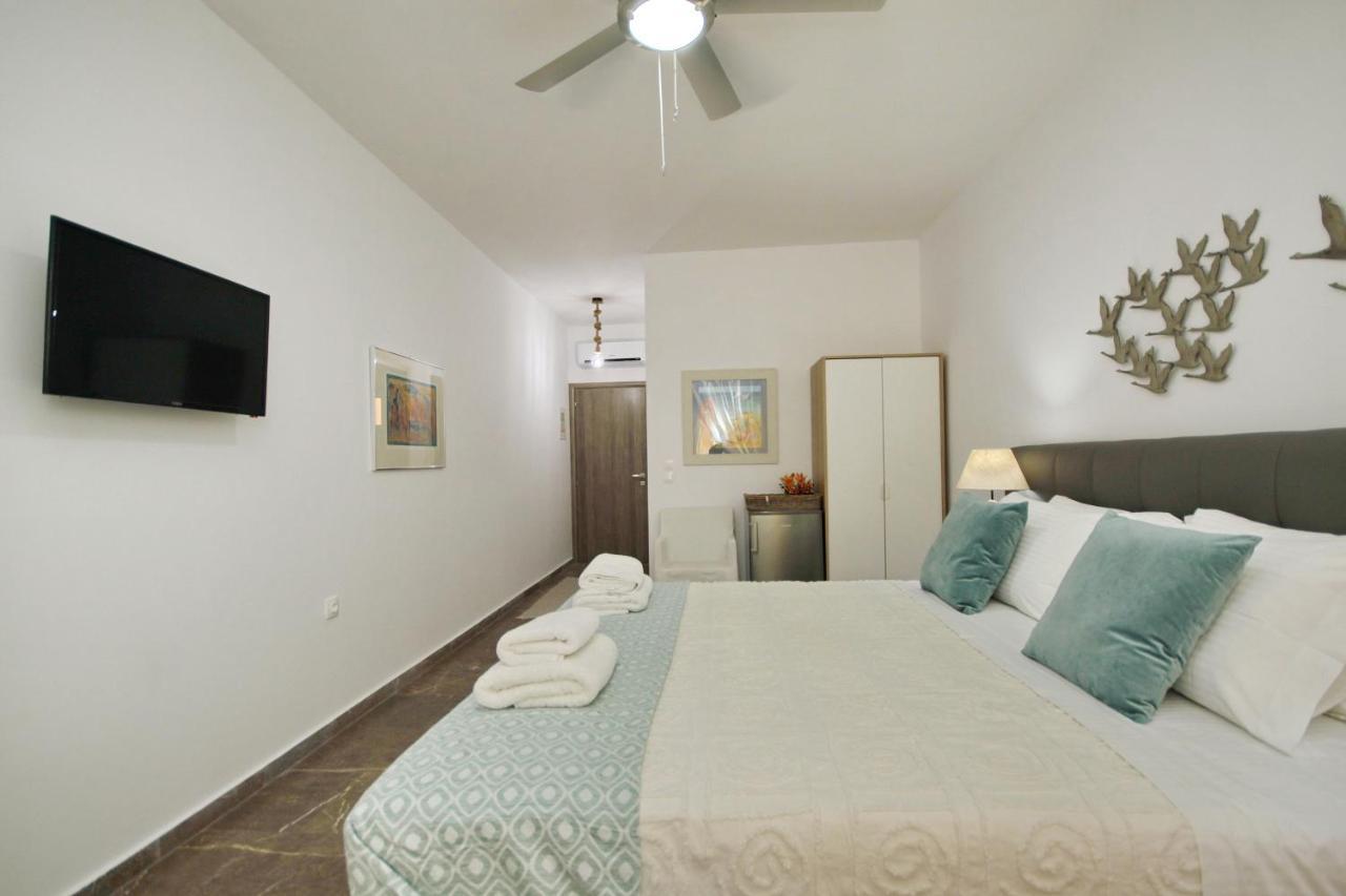 Aloe Luxury Apartments Porto Heli Exterior photo