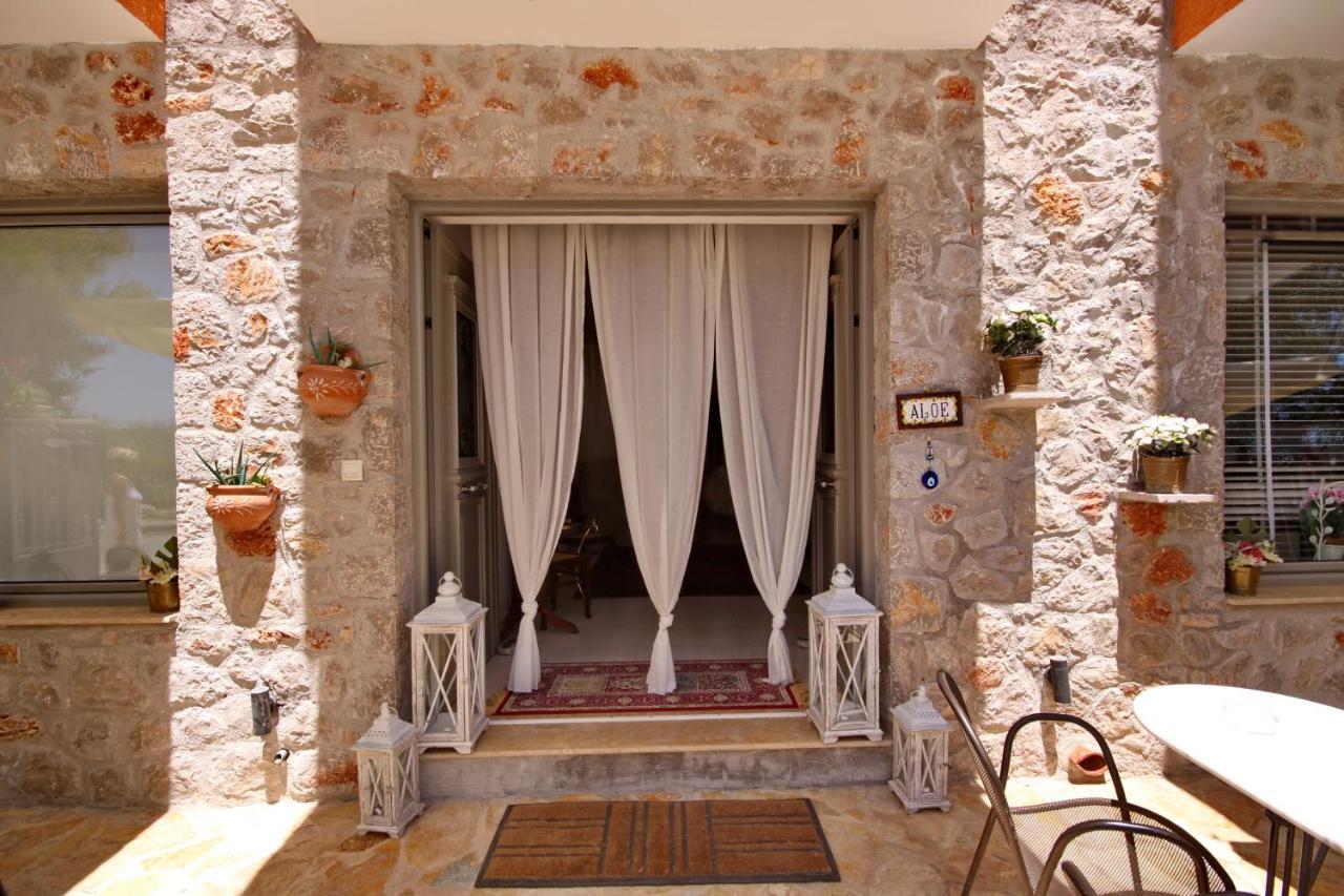 Aloe Luxury Apartments Porto Heli Exterior photo