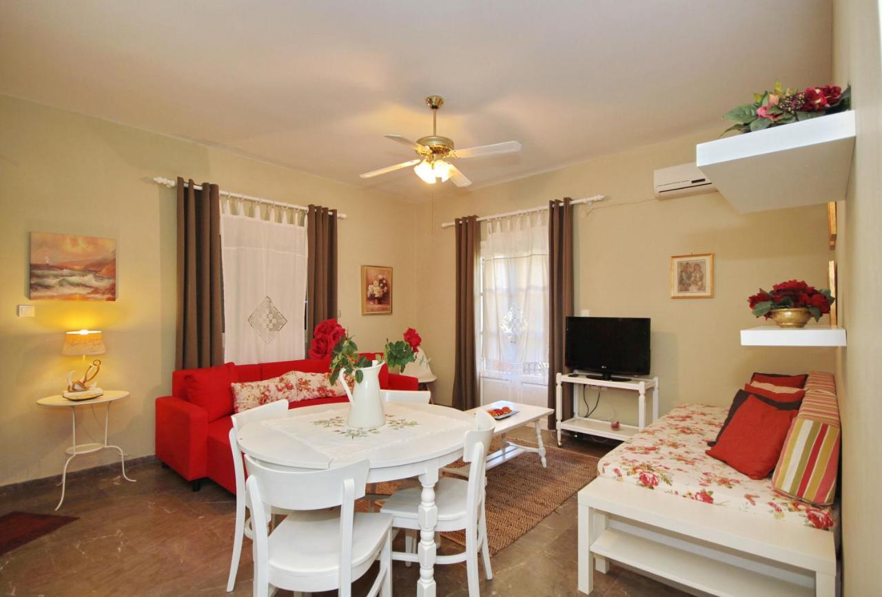 Aloe Luxury Apartments Porto Heli Exterior photo