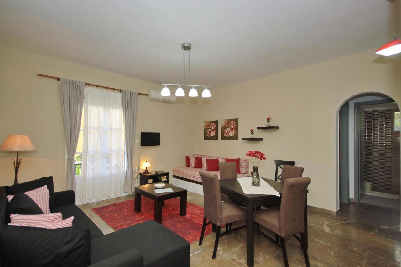 Aloe Luxury Apartments Porto Heli Exterior photo